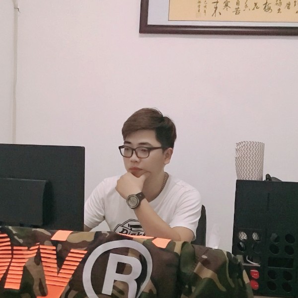 我笑她人看不穿的照片