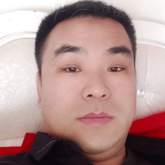 孤狼，，，，的照片