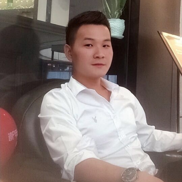 黑暗蒙蔽了双眼。的照片