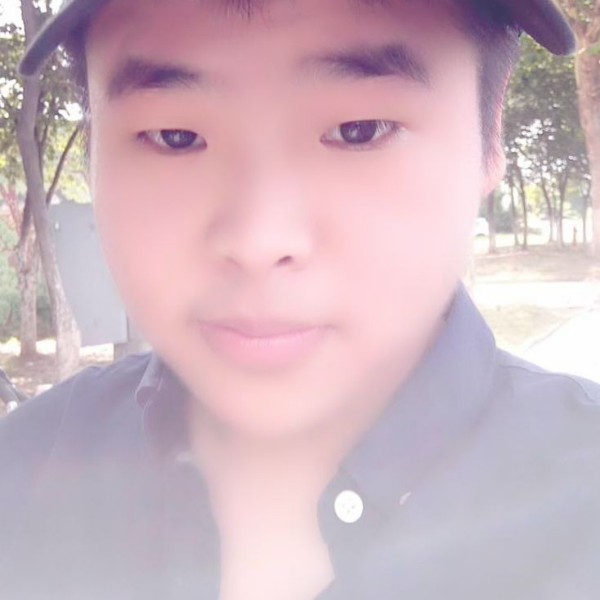 余齐广的照片
