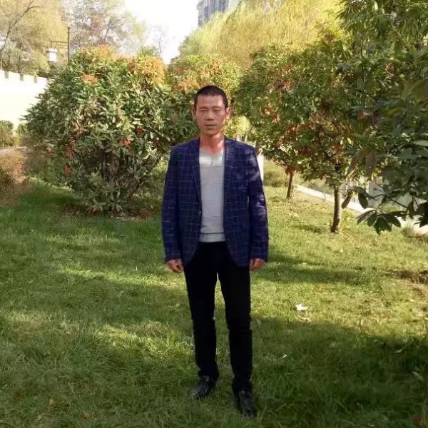 惹影如盼的照片