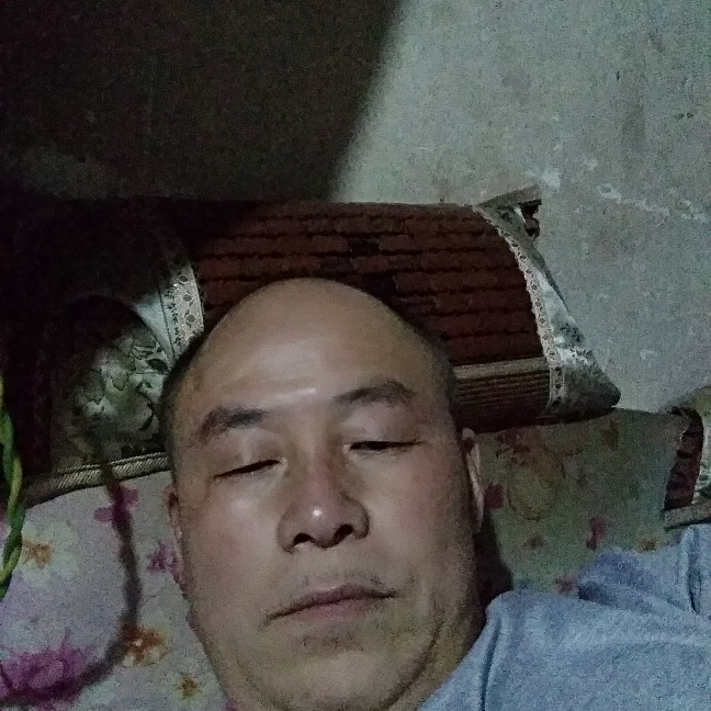 兮颜等待灼热的照片