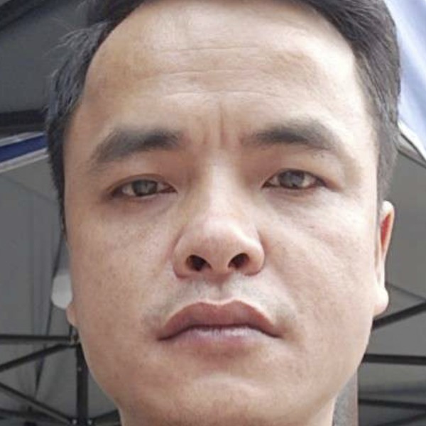 鞋子与伶俐的照片