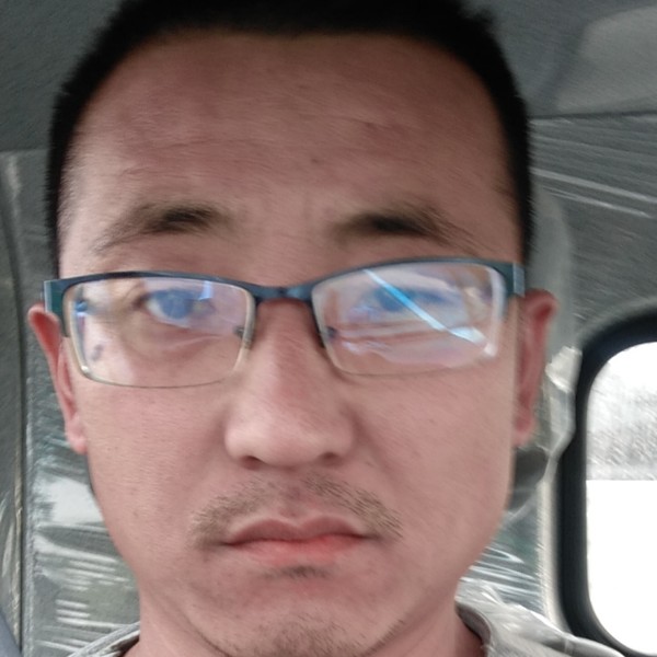 高山顺利的照片