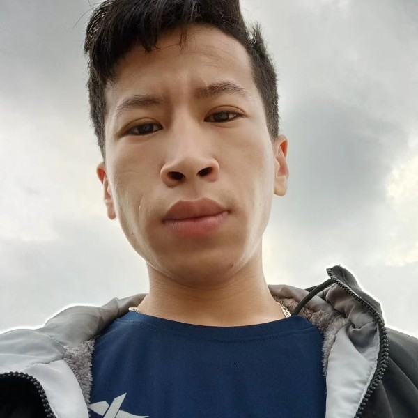 拼搏回眸笑靥的照片
