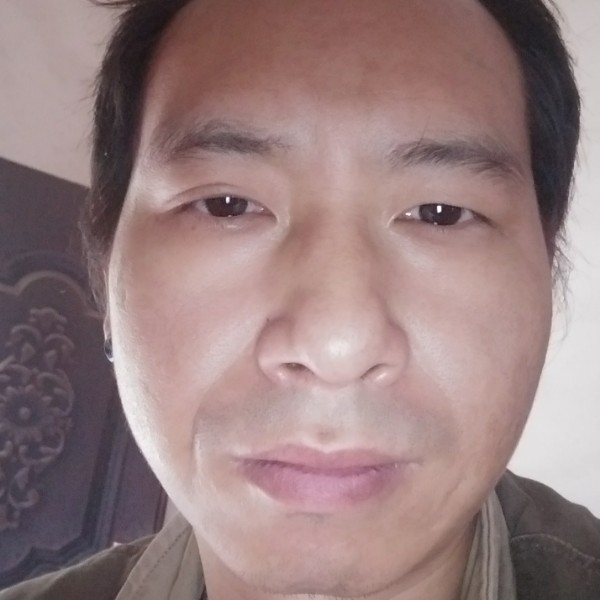 嗨盘它的照片