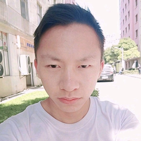 甜美方小刺猬的照片