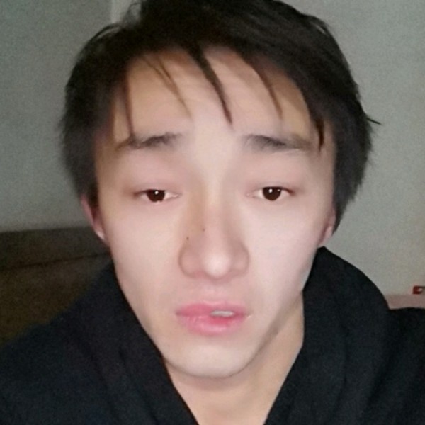 开朗凝眸小蝴蝶的照片