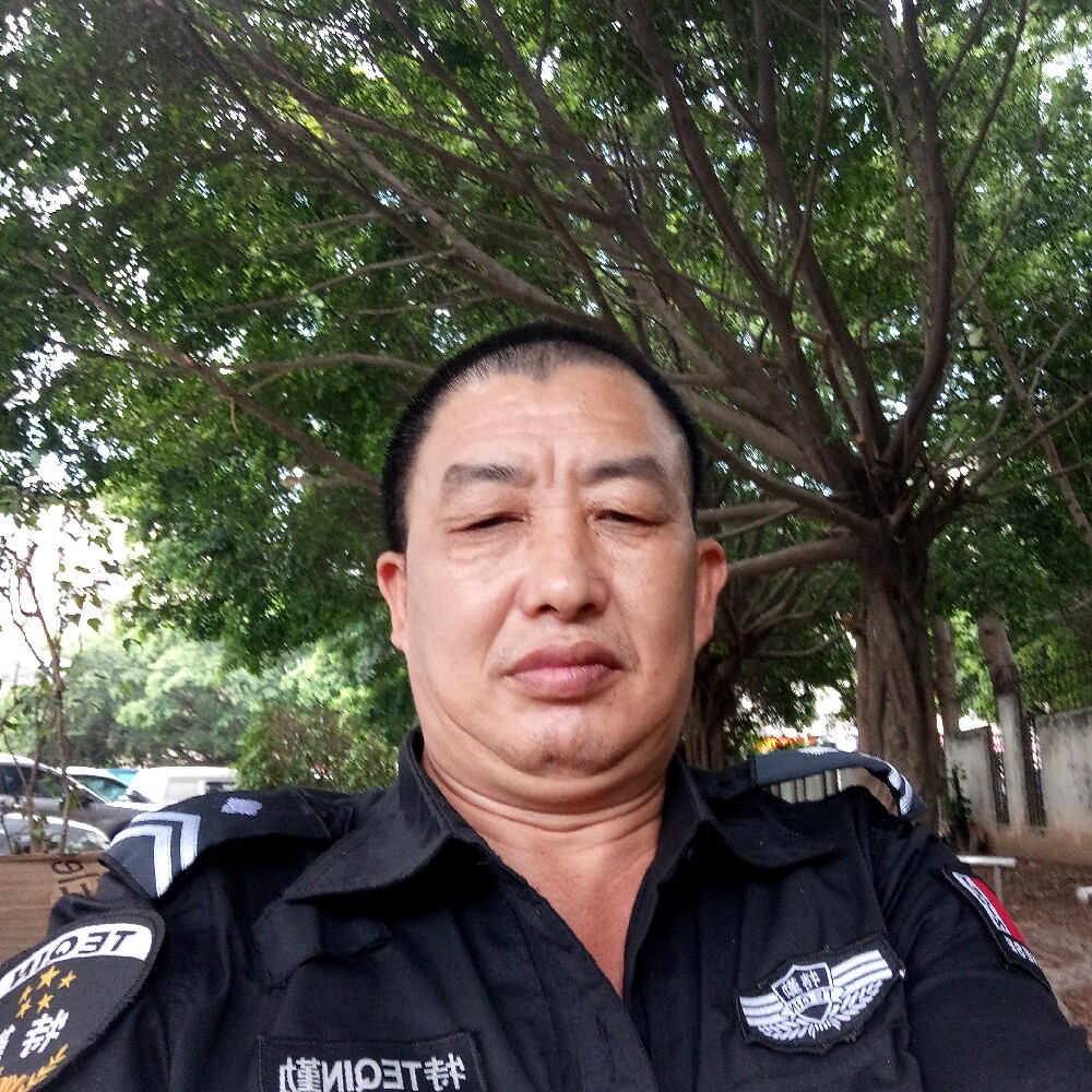 阳中华的照片