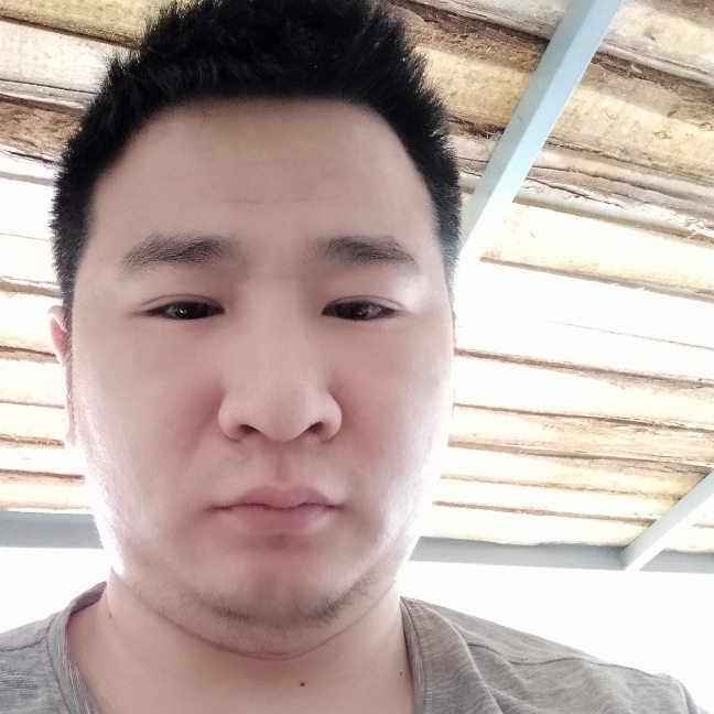 明亮青衣的照片