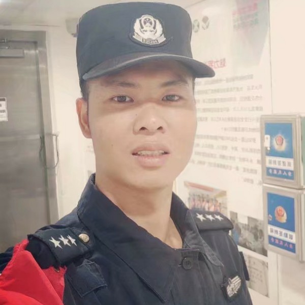 唇膏方淡定的照片