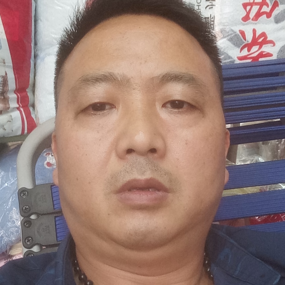 眼睛大蹁跹春天的照片