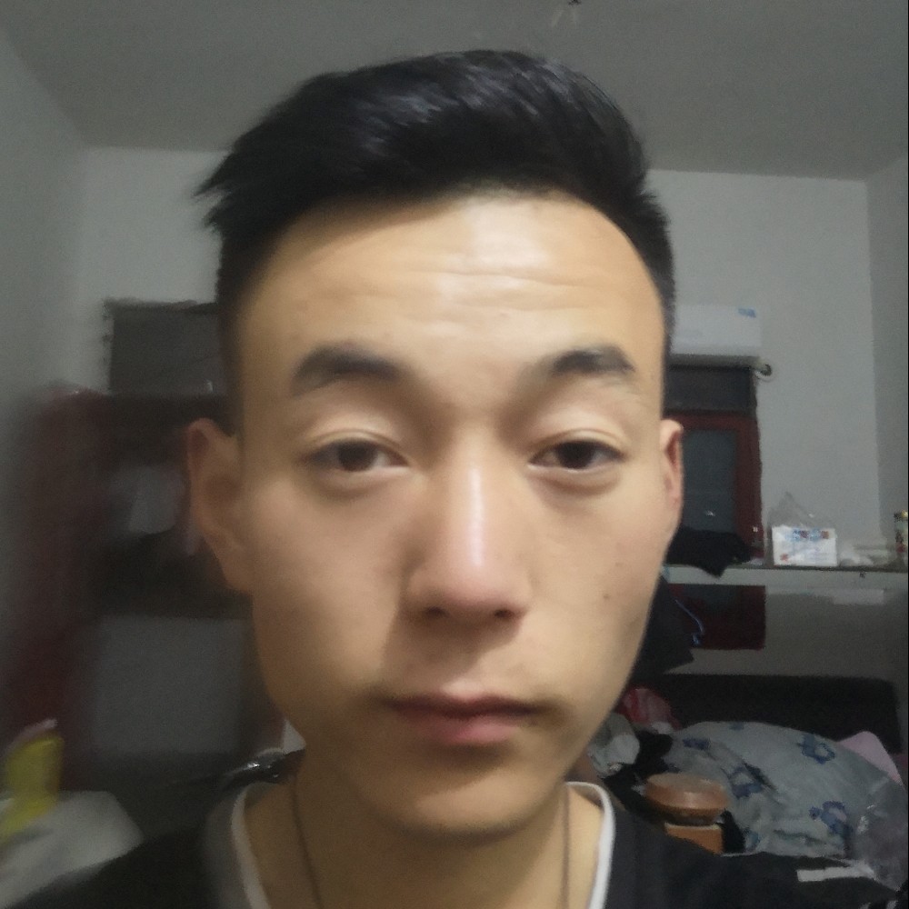 隐忍秀发的照片