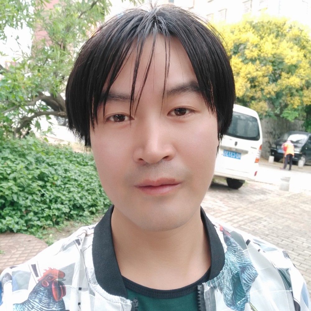 苗乐宇的照片