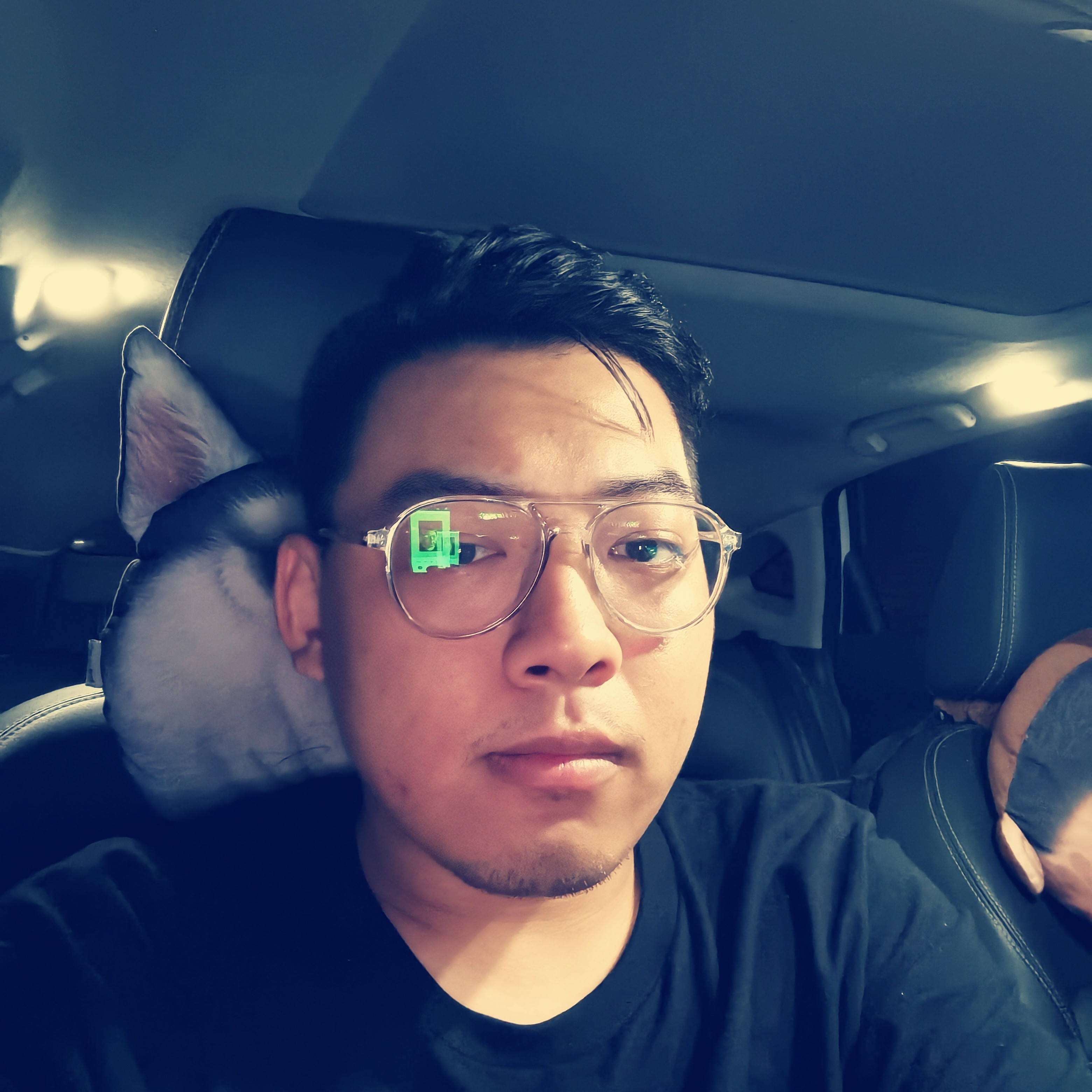 板凳和殷勤的照片