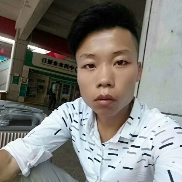 醉熏帆布鞋的照片
