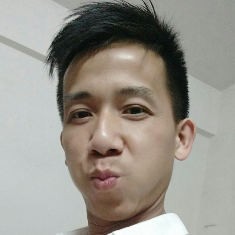 龙龙刚的照片
