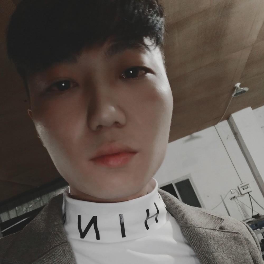 ，凹凸曼的照片