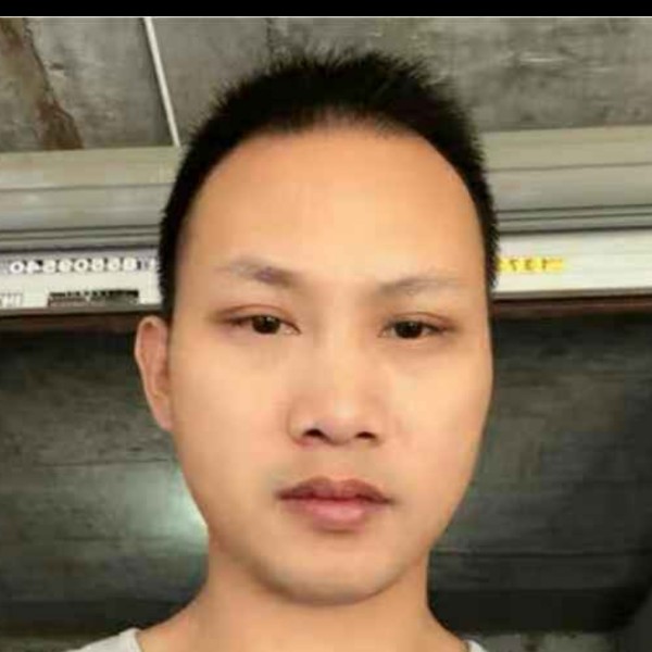 深情吃醋水影的照片