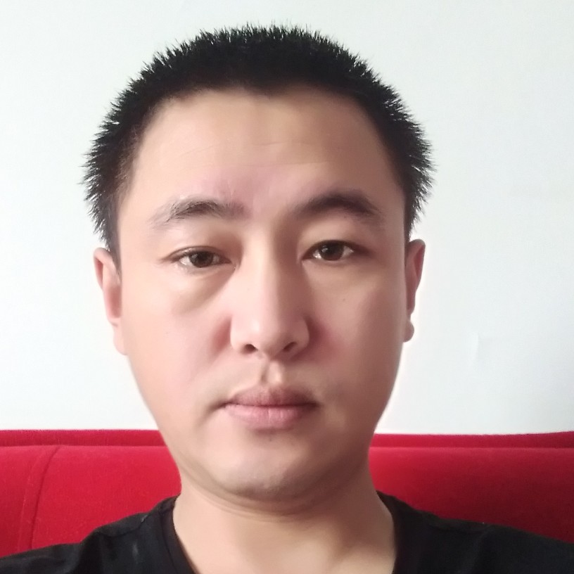 故事拿现实的照片