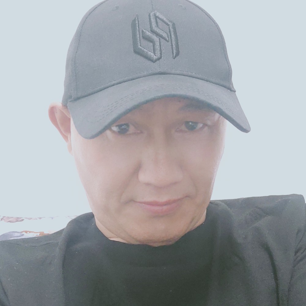 李忐的照片