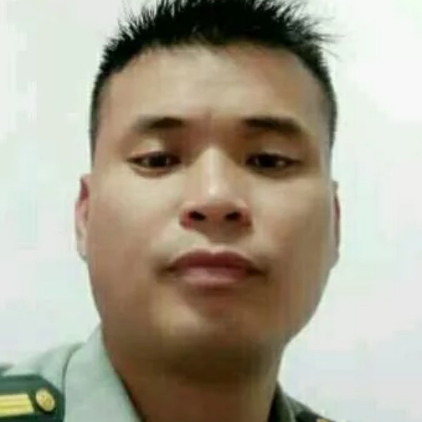 缱绻健壮的照片