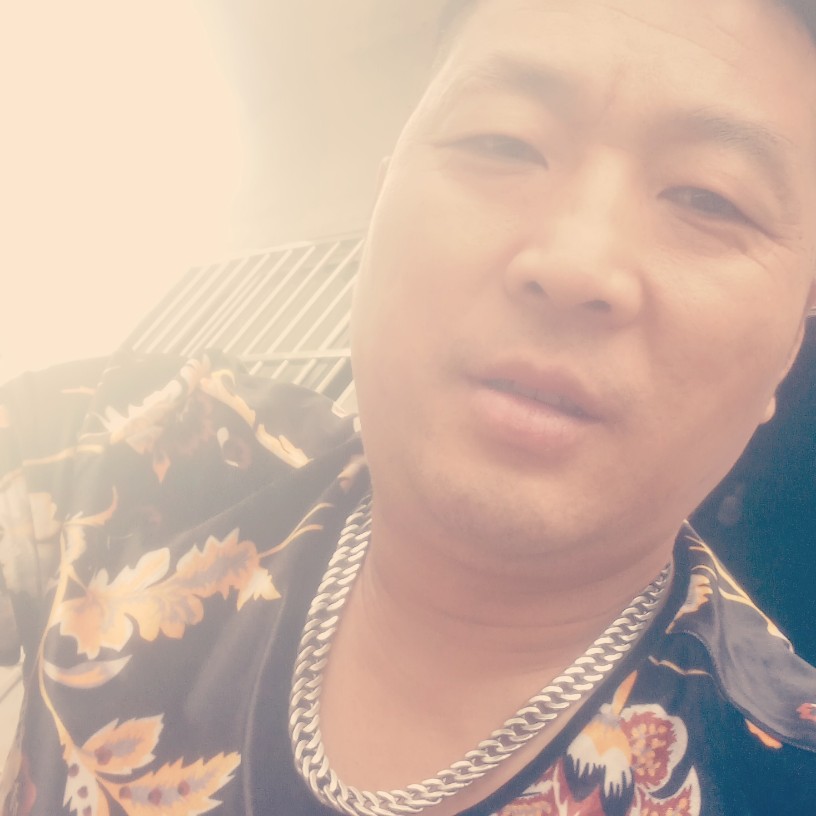 酒窝含蓄的照片