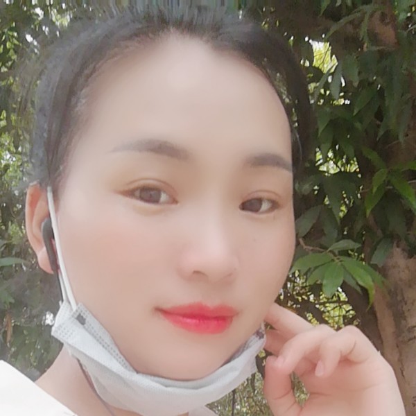 含蓄愿蝶衣的照片