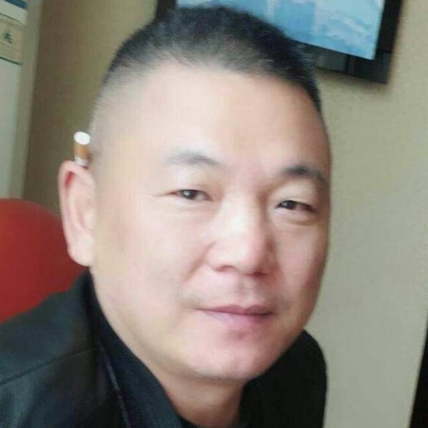 故意小兔子的照片