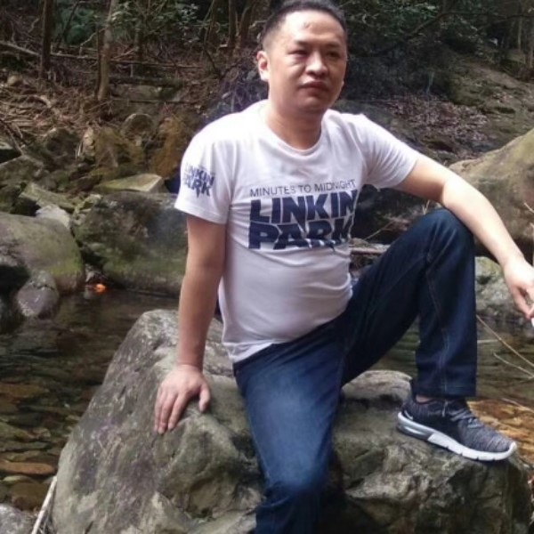 辉偶的照片