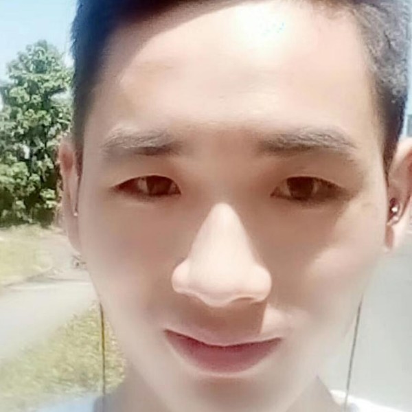 聪慧等待蝶衣的照片