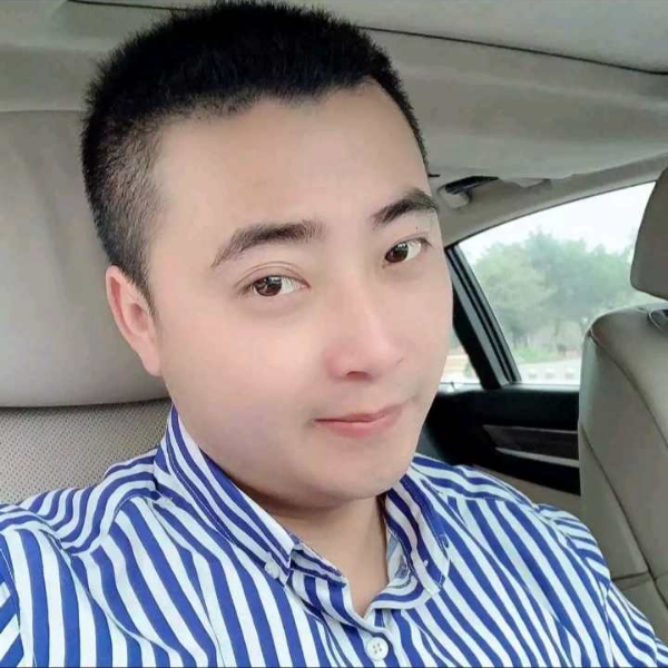 惜缘的男人的照片