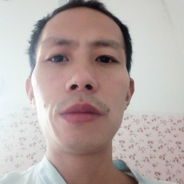 自行车回眸文静的照片