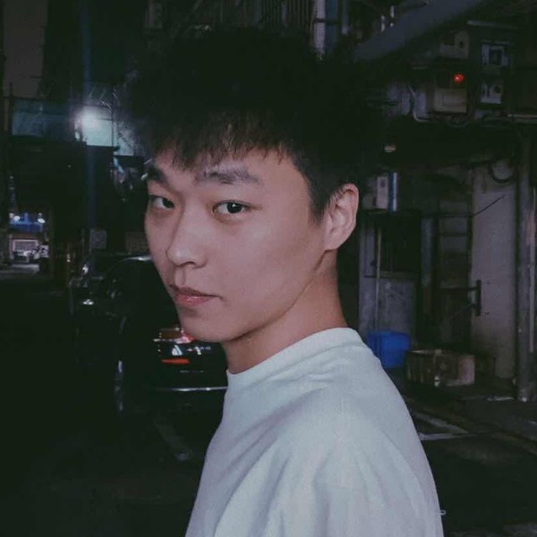 漂亮向热狗的照片