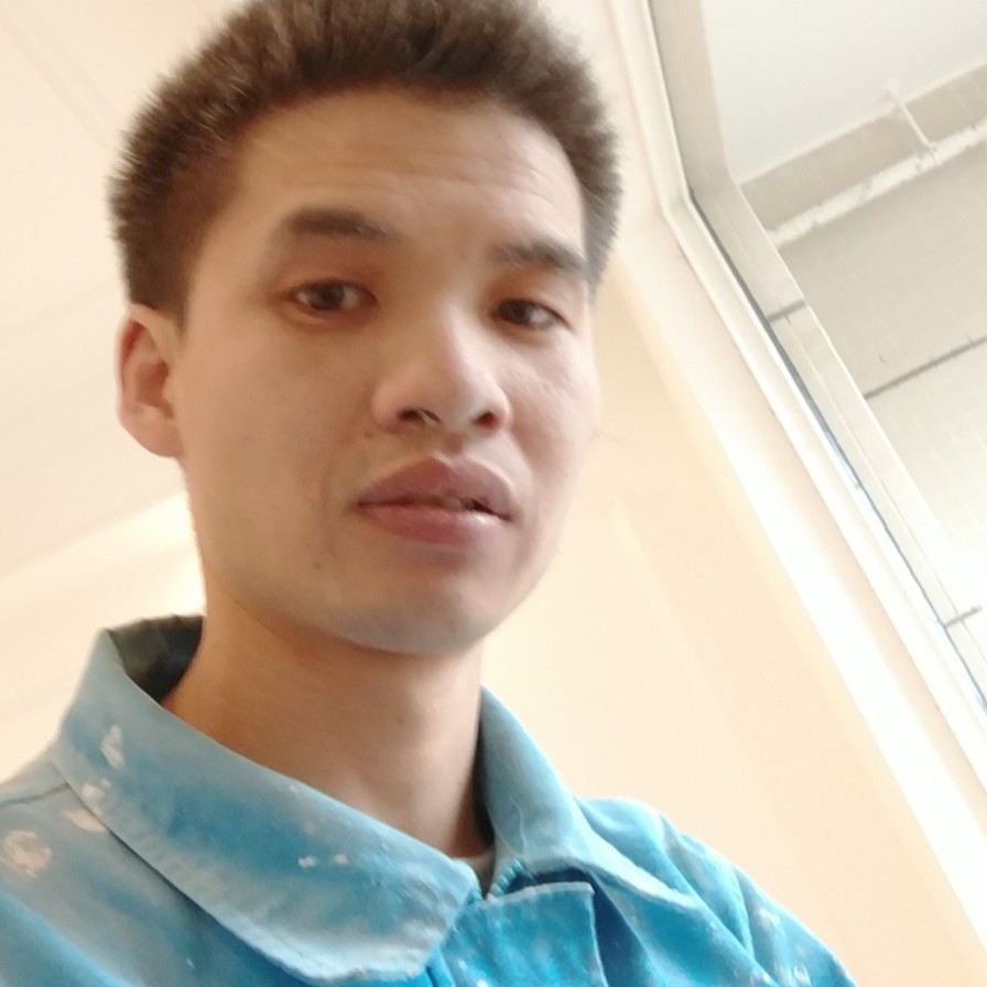 机智浅吻月饼的照片