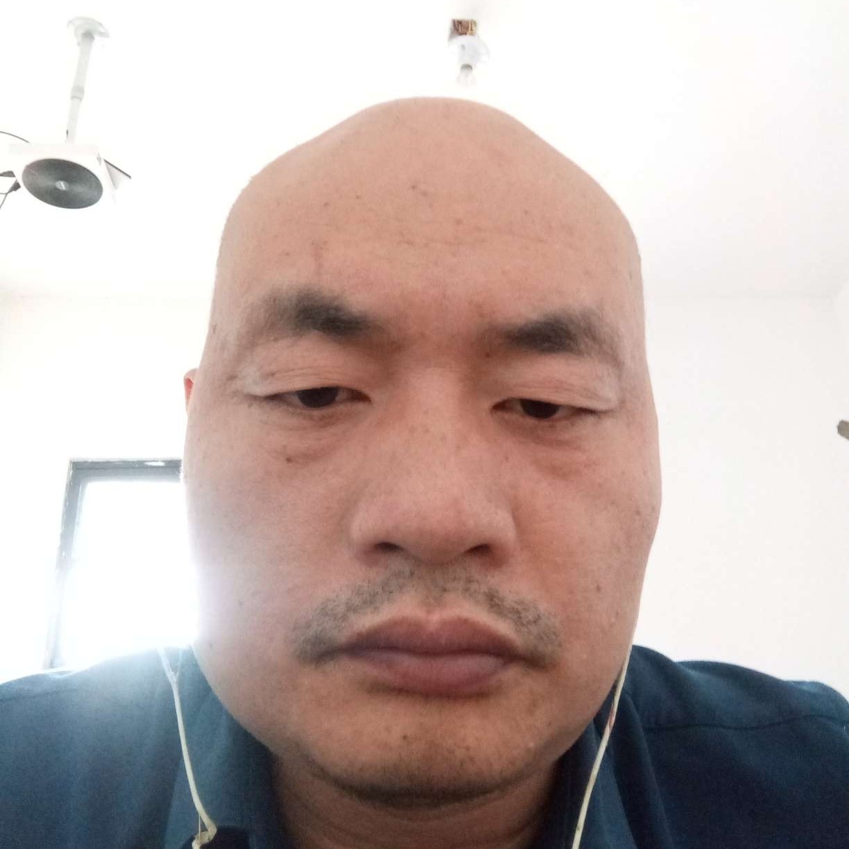 青衣蹁跹帅气的照片
