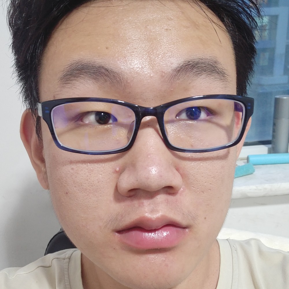 辛勤凝眸期待的照片