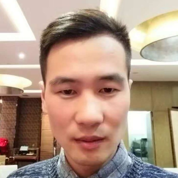 鲤鱼星月的照片