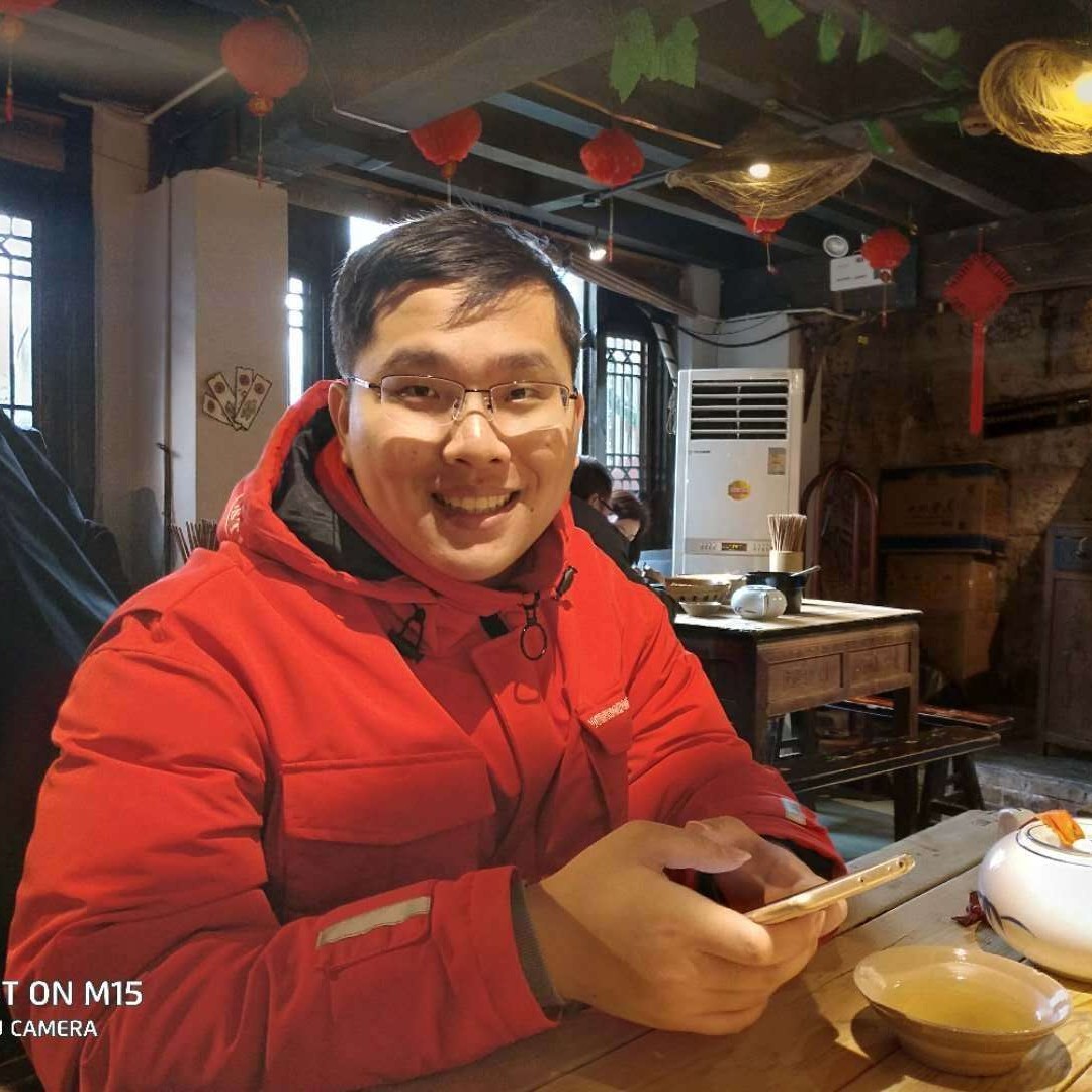 霸气邂逅小蝴蝶的照片