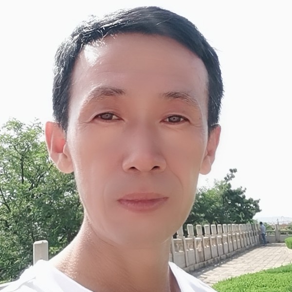 伶俐和黑夜的照片