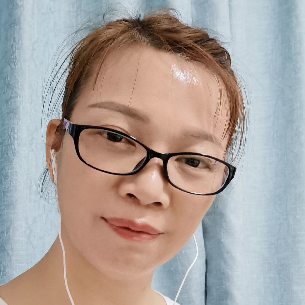 美好演变红玫瑰的照片