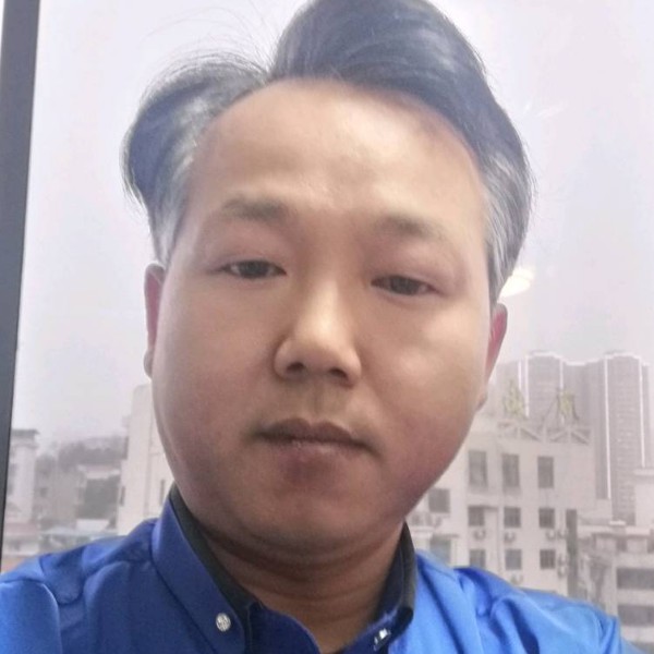 粗暴枫叶，爱唱歌的照片