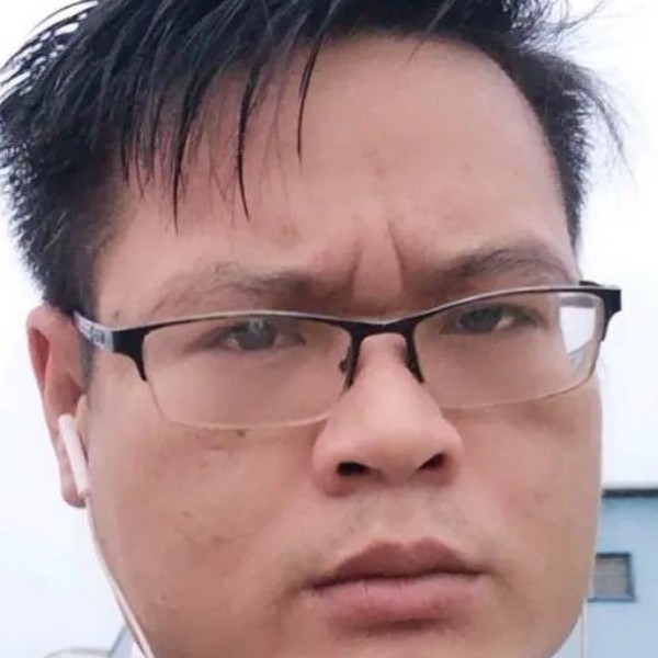 落寞大哥的照片