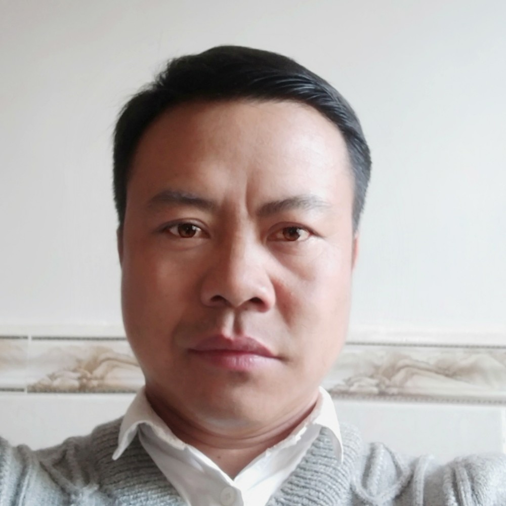 零碎苦恋唇膏的照片