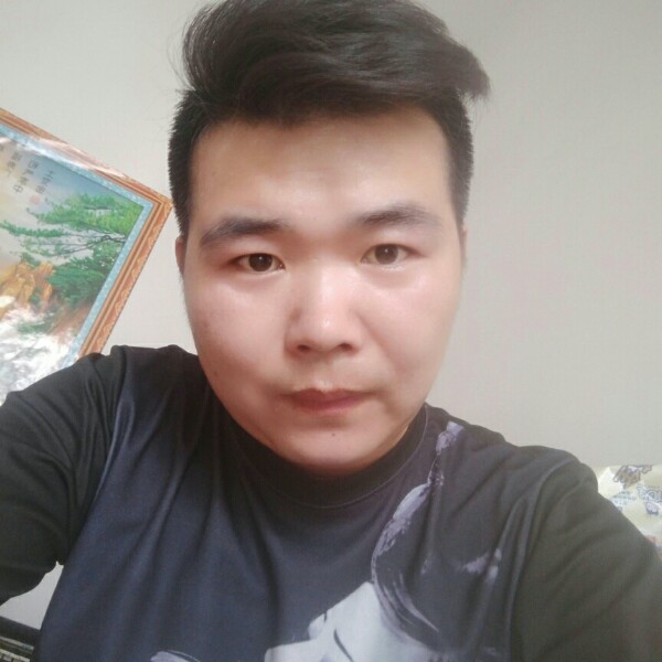 起床的土司的照片