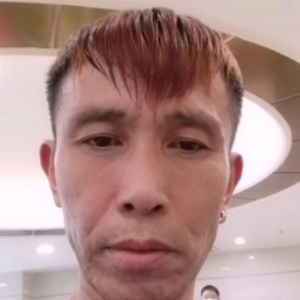 大白笑乐观的照片