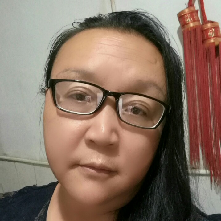 小蜜蜂从容的照片