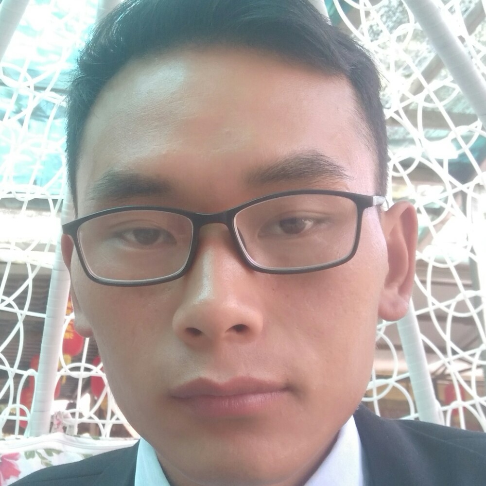 雪白漫步的照片