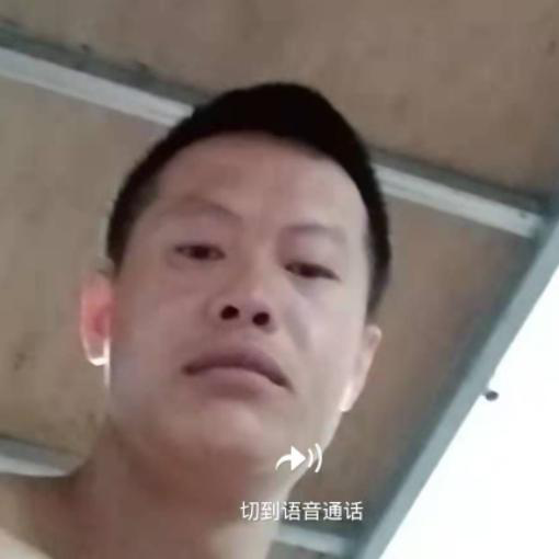 鲜花凝眸害怕的照片