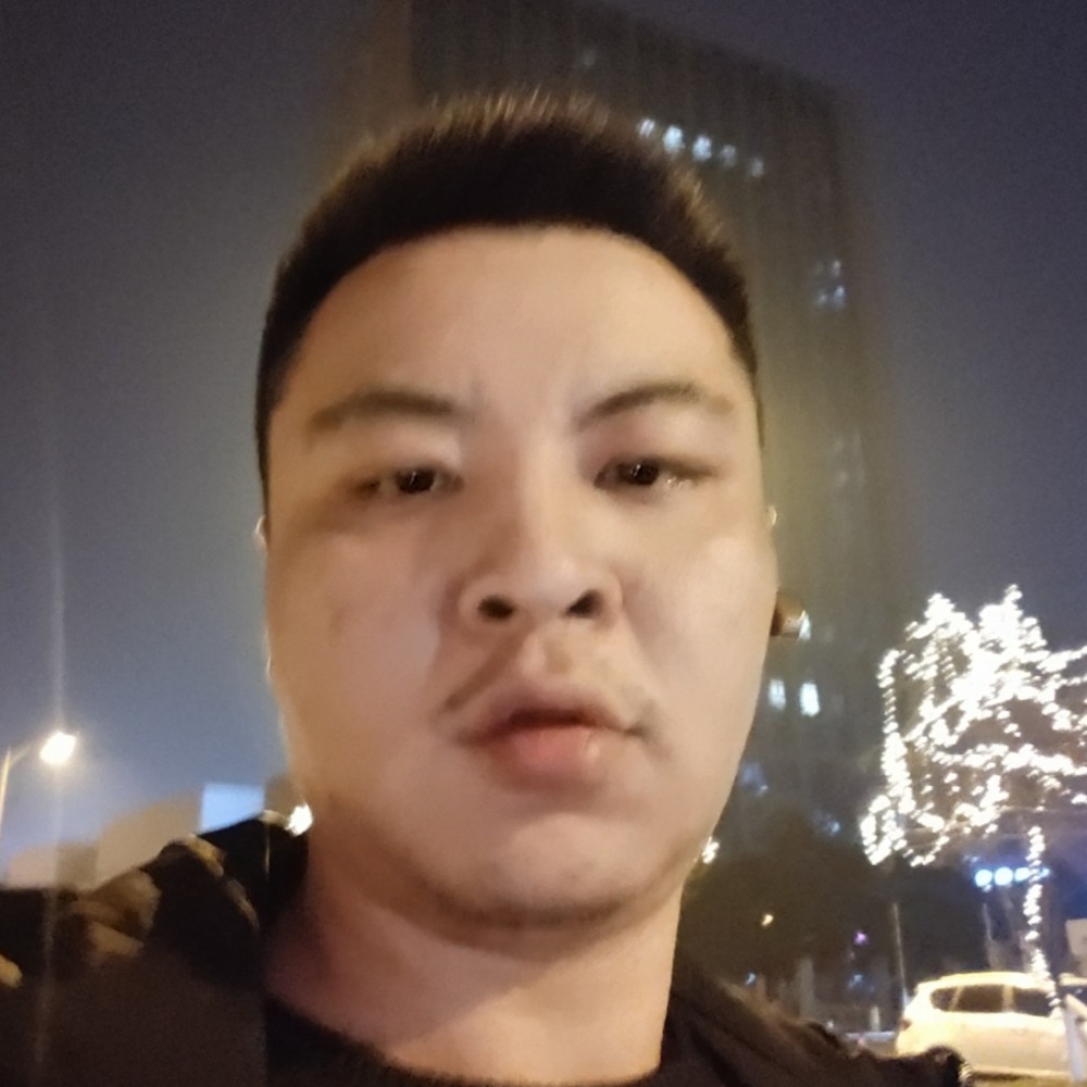 青花倾心难过的照片